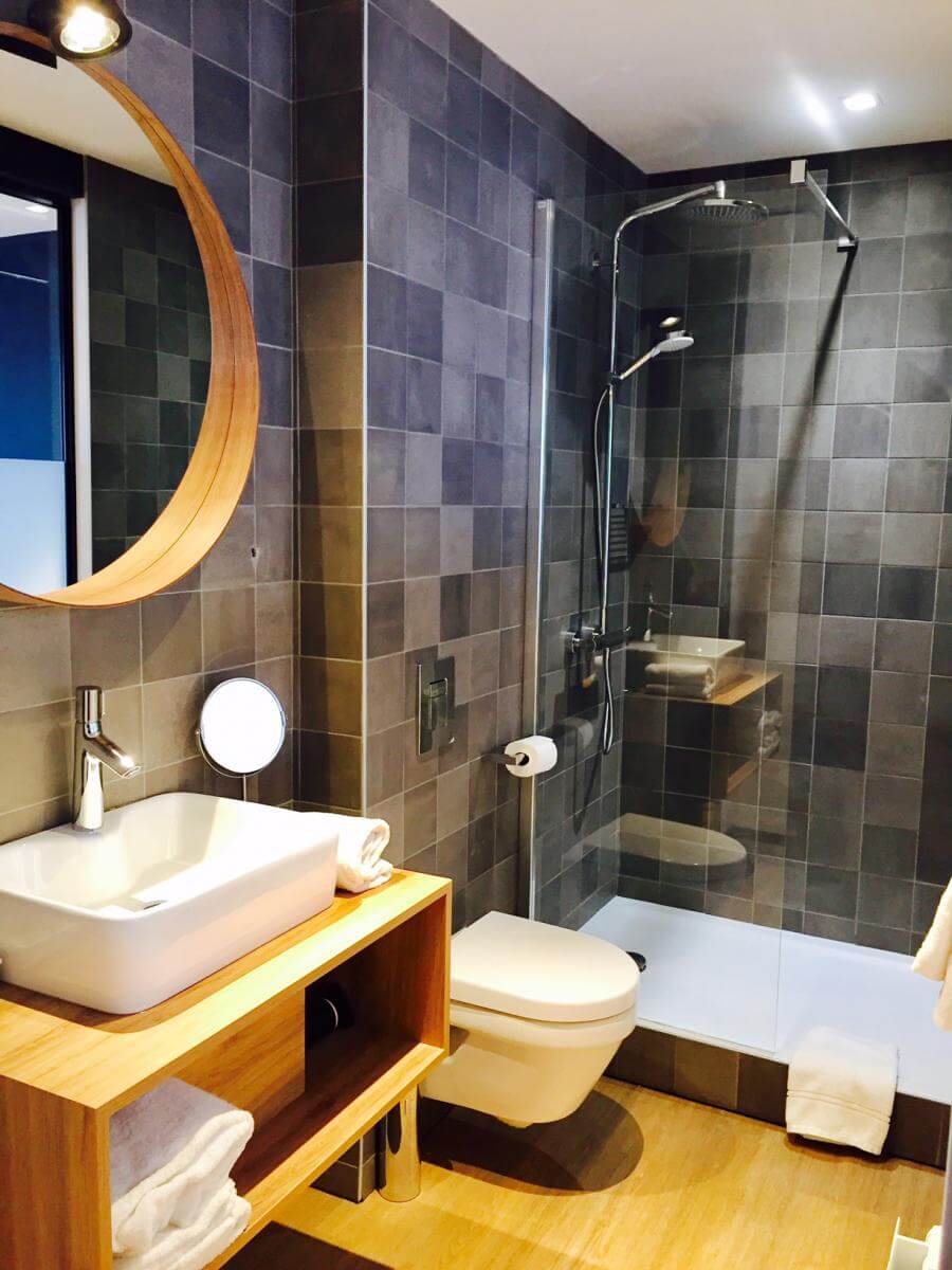 Salle de bain chambre double supérieure